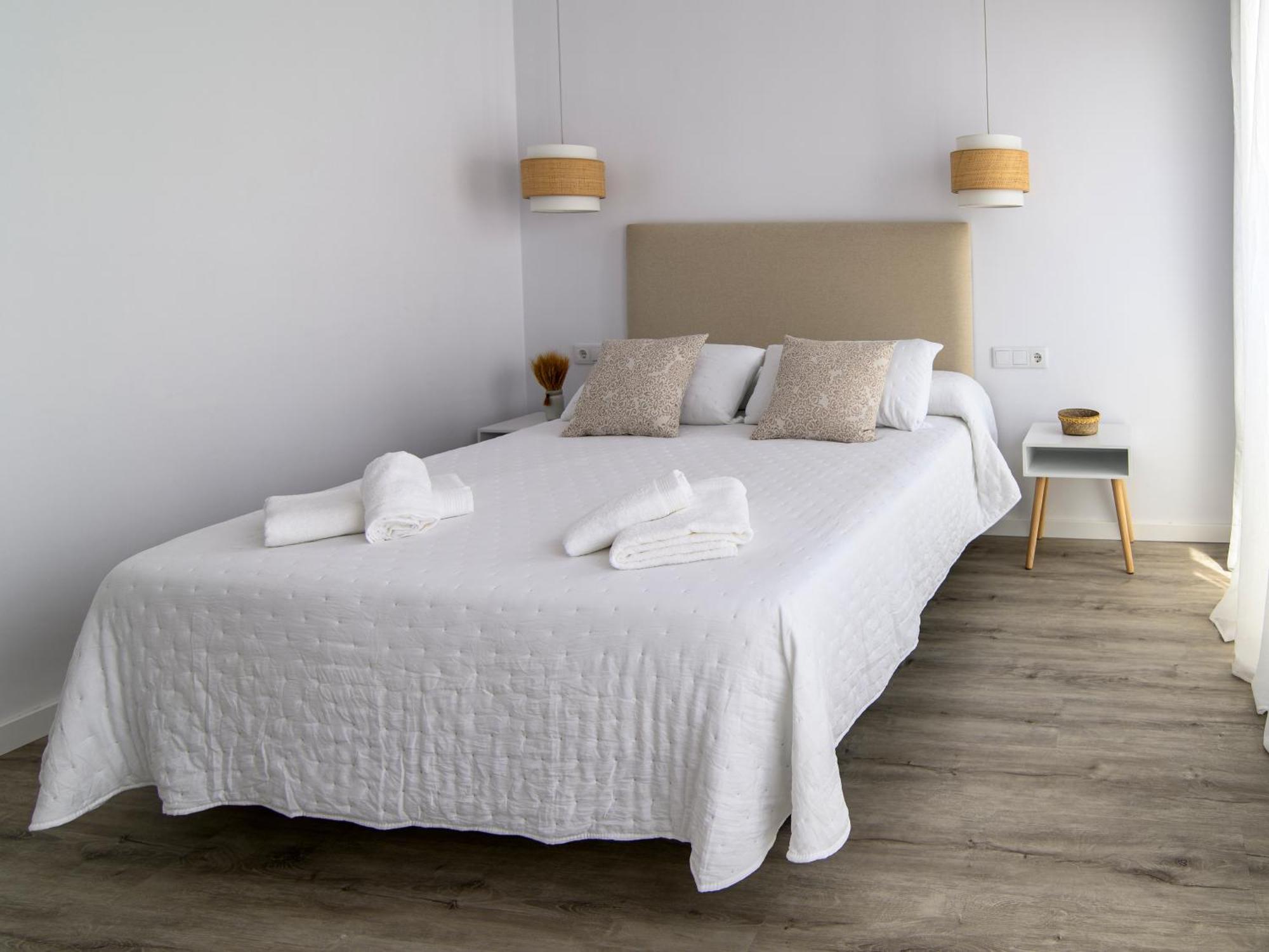 Antonella Suites Fuentes de Andalucía Exteriör bild
